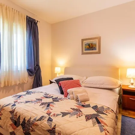 Apartment Ana